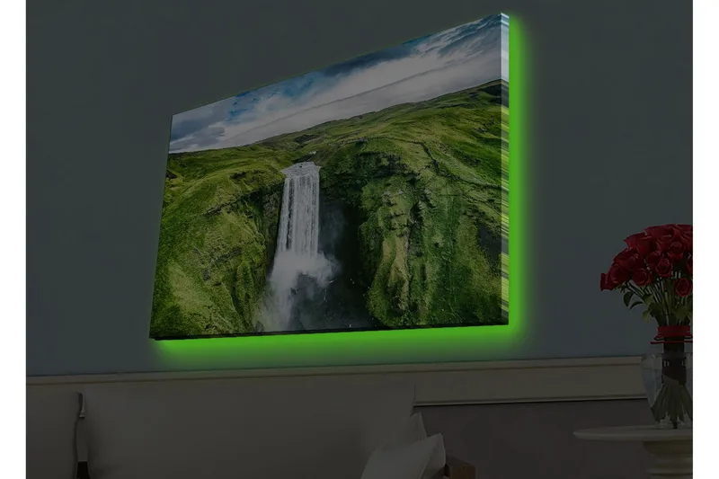 Lærredsbillede med LED-belysning - Smukt vandfald i en frodig dal - Grøn / Hvid / Blå - Boligtilbehør - Billeder & kunst - Billeder på lærred
