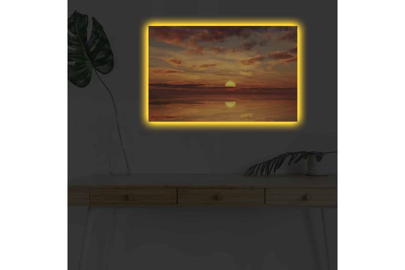 Lærredsbillede med LED-belysning - Solnedgang over roligt vand med dramatiske skyformationer - Orange / Guld / Rød - Boligtilbehør - Billeder & kunst - Billeder på lærred