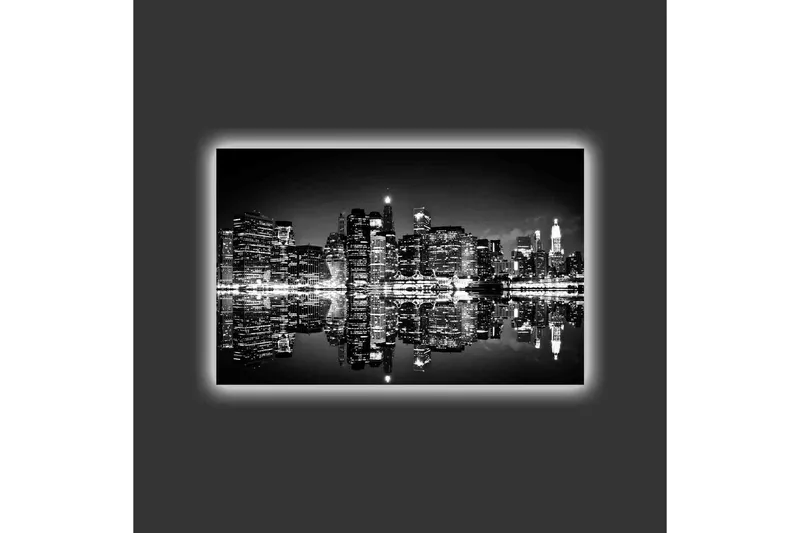 Lærredsbillede med LED-belysning - Sort-hvid bysilhuet med refleksioner i vandoverfladen - Sort / Hvid / Grå - Boligtilbehør - Billeder & kunst - Billeder på lærred