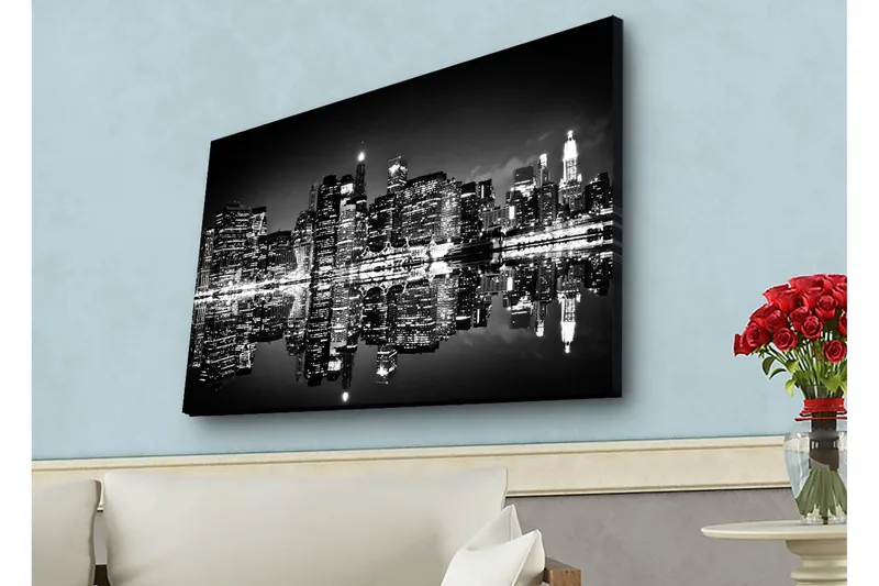 Lærredsbillede med LED-belysning - Sort-hvid bysilhuet med refleksioner i vandoverfladen, Sort / Hvid / Grå