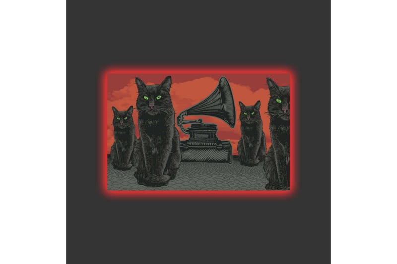Lærredsbillede med LED-belysning - Sort kat med grønne øjne foran en grammofon på en rød baggrund - Sort / Rød / Grøn - Boligtilbehør - Billeder & kunst - Billeder på lærred