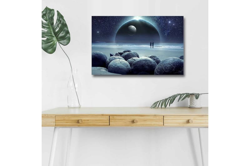 Lærredsbillede med LED-belysning - Stjernehimmel med to silhuetter på en strand og store klipper i forgrunden - Mørkeblå / Grå / Sort - Boligtilbehør - Billeder & kunst - Billeder på lærred