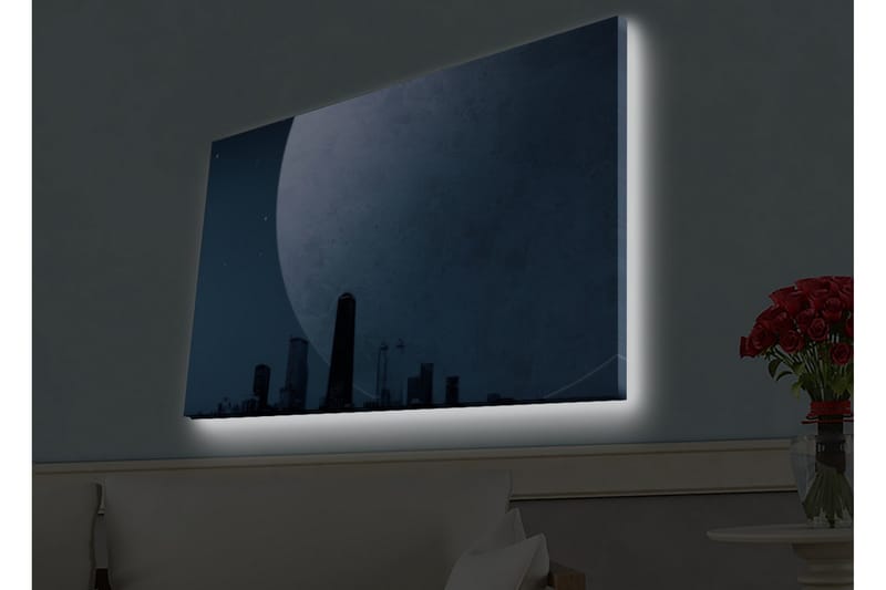 Lærredsbillede med LED-belysning - Storslået måne over en bys skyline i skumringen, Mørkeblå / Grå / Sort