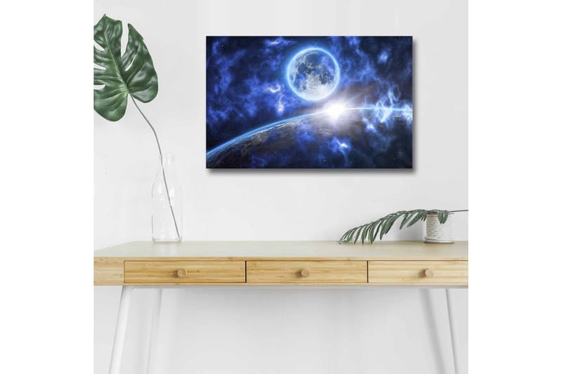L ærredsbillede med LED-belysning - Storslået rumscene med en planet og en måne i fokus - Mørkeblå / Lyseblå / Hvid - Boligtilbehør - Billeder & kunst - Billeder på lærred