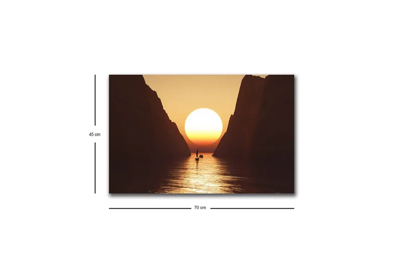 Lærredsbillede med LED-belysning - Storslået solnedgang over en smal fjord med en sejlbåd i silhuet - Orange / Brun / Guld - Boligtilbehør - Billeder & kunst - Billeder på lærred