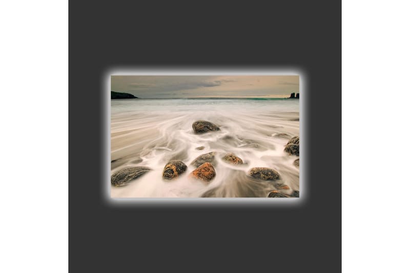 Lærredsbillede med LED-belysning - Strandscene med blide bølger, der omslutter klipper - Grå / Beige / Sort - Boligtilbehør - Billeder & kunst - Billeder på lærred