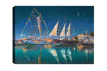 Lærredsbillede - Sejlbåde i en havn under en stjerneklar himmel - Mørkeblå / Turkis / Hvid - Boligtilbehør - Billeder & kunst - Billeder på lærred