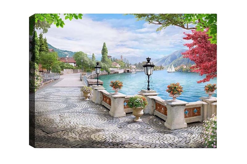 Lærredsbillede - Smuk søudsigt med promenade og blomster i potter, Grøn / Blå / Lyserød