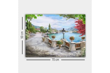 Lærredsbillede - Smuk søudsigt med promenade og blomster i potter - Grøn / Blå / Lyserød - Boligtilbehør - Billeder & kunst - Billeder på lærred