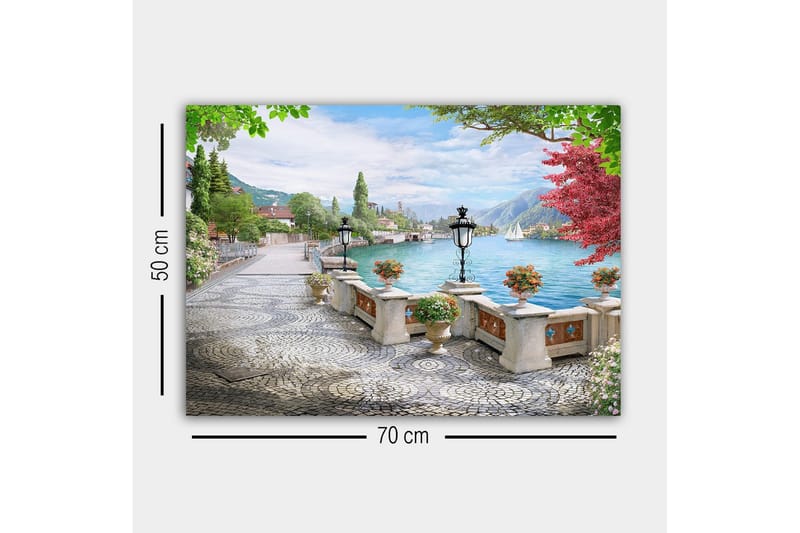 Lærredsbillede - Smuk søudsigt med promenade og blomster i potter - Grøn / Blå / Lyserød - Boligtilbehør - Billeder & kunst - Billeder på lærred