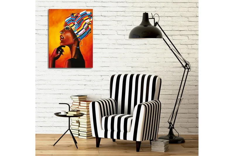 Lærredsbillede - Portræt af en kvinde med et farverigt hovedtørklæde og et stærkt udtryk - Orange / Sort / Blå - Boligtilbehør - Billeder & kunst - Billeder på lærred