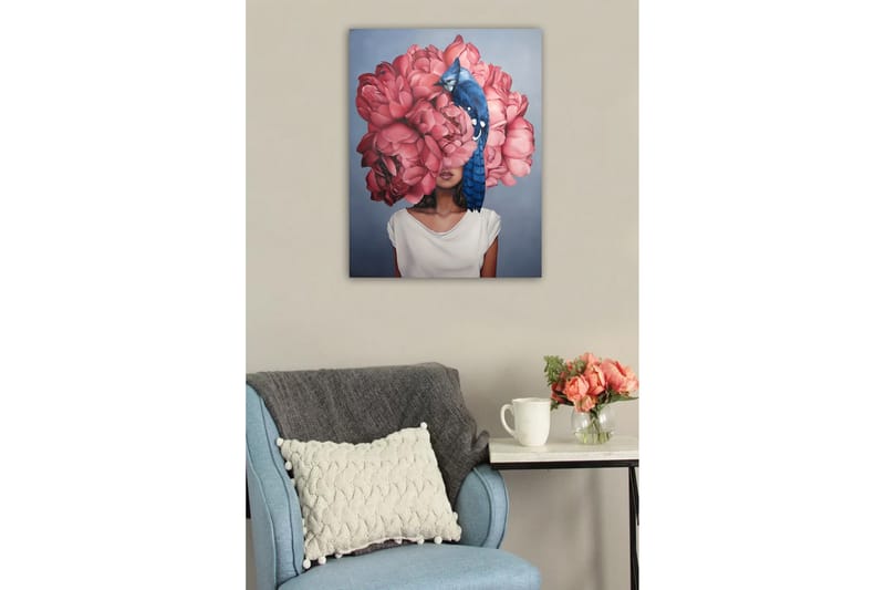 Lærredsbillede - Portræt af en kvinde med en stor buket lyserøde blomster som hoved og en blå fugl siddende på blomsterne - Lyserød / Blå / Beige - Boligtilbehør - Billeder & kunst - Billeder på lærred