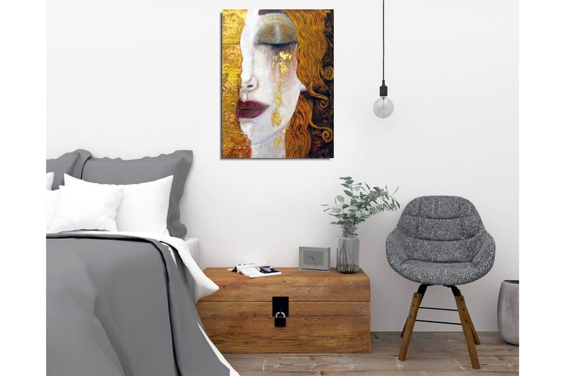 Lærredsbillede - Portræt af en kvinde med tårer af guld - Guld / Hudtone / Brun - Boligtilbehør - Billeder & kunst - Billeder på lærred