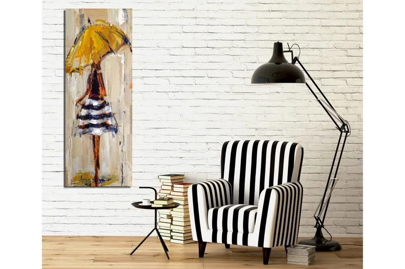 Lærredstryk 30x80 cm - Kvinde med gul paraply og stribet kjole - Gul / Sort / Hvid - Boligtilbehør - Billeder & kunst - Billeder på lærred