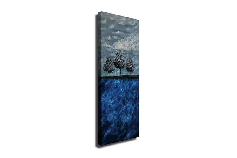 Lærredstryk 30x80 cm - Tre stiliserede træer mod en blå baggrund, Mørkeblå / Lyseblå / Grå