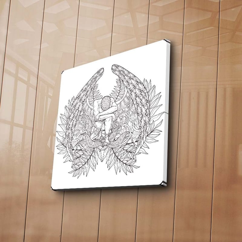 Lærredstryk 45x45 cm - Fantasifuldt motiv med en figur omgivet af store, detaljerede vinger og vegetation - Sort / Grå / Hvid - Boligtilbehør - Billeder & kunst - Billeder på lærred