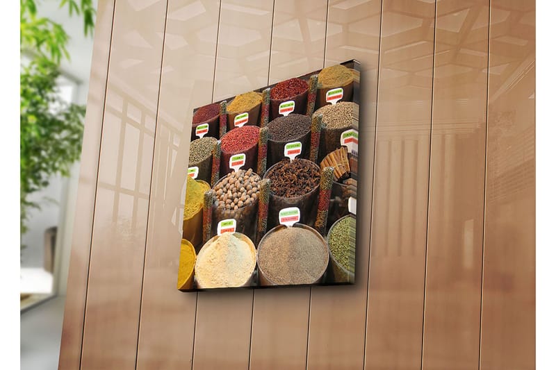 Lærredstryk 45x45 cm - Farverige krydderikrukker i en markedsbod - Rød / Gul / Brun - Boligtilbehør - Billeder & kunst - Billeder på lærred