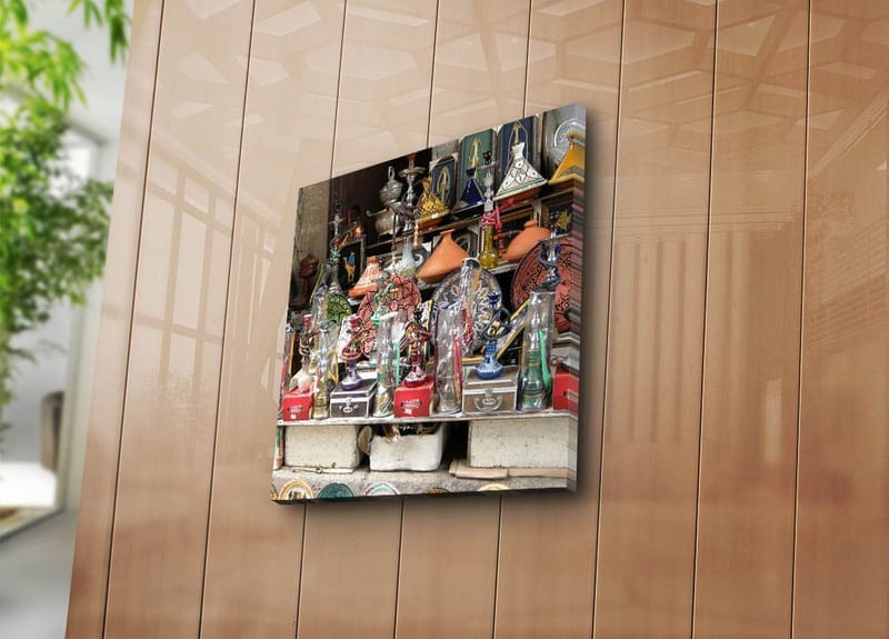 Lærredstryk 45x45 cm - Farverigt kunsthåndværk og dekorative genstande ved en markedsbod - Rød / Grøn / Orange - Boligtilbehør - Billeder & kunst - Billeder på lærred