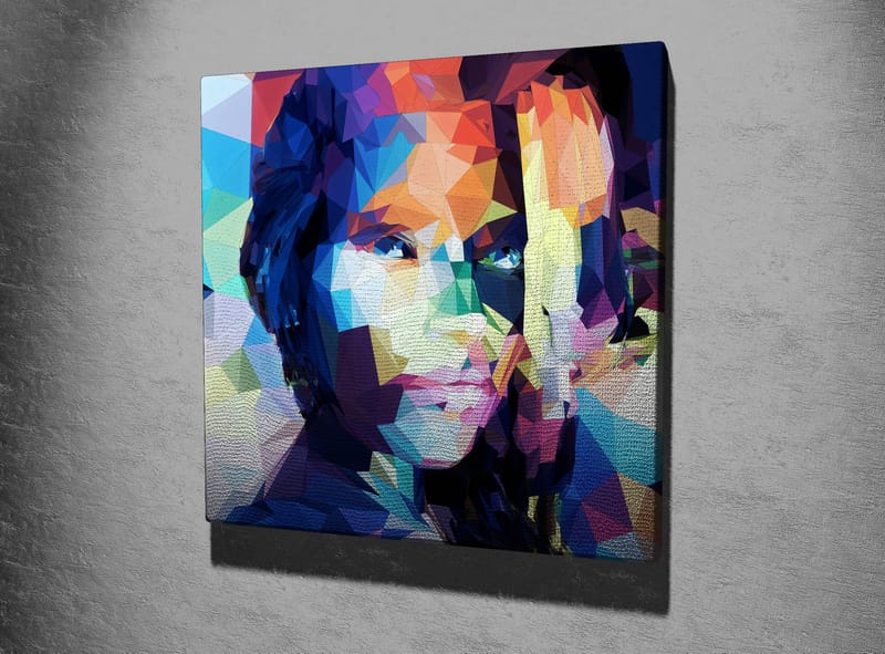 Lærredstryk 45x45 cm - Geometrisk portræt af en kvinde i farverig stil - Blå / Rød / Grøn - Boligtilbehør - Billeder & kunst - Billeder på lærred