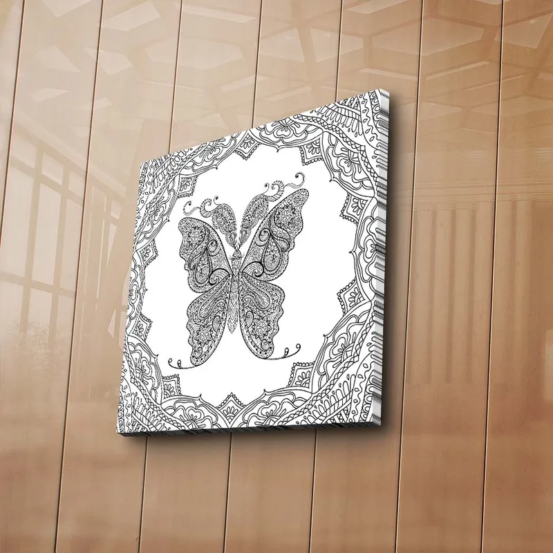 Lærredstryk 45x45 cm - Indviklet mønster af en sommerfugl omgivet af dekorative detaljer - Sort / Hvid - Boligtilbehør - Billeder & kunst - Billeder på lærred