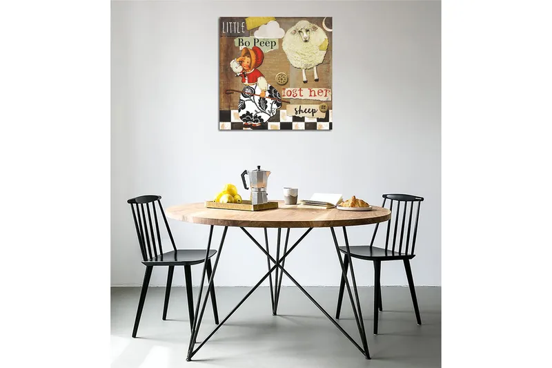 Lærredstryk 45x45 cm - Legesyg scene med en pige, der leder efter sine får, Beige / Sort / Rød