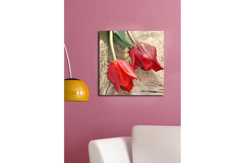 Lærredstryk 45x45 cm - Røde tulipaner på træoverflade - Rød / Grøn - Boligtilbehør - Billeder & kunst - Billeder på lærred