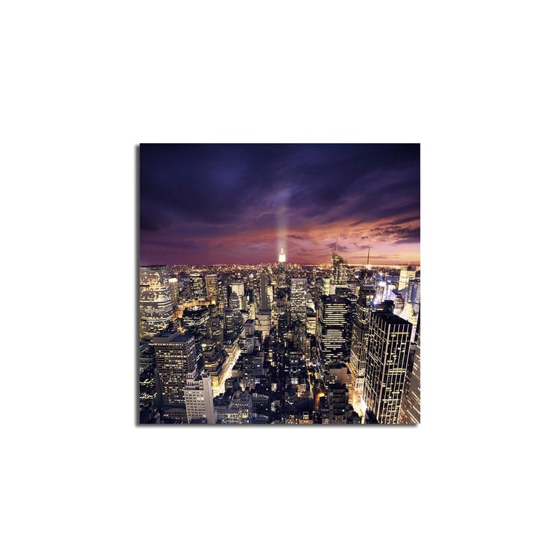 Lærredstryk 45x45 cm - Storslået udsigt over en by i skumringen med funklende lys - Mørkeblå / Lilla / Guld - Boligtilbehør - Billeder & kunst - Billeder på lærred