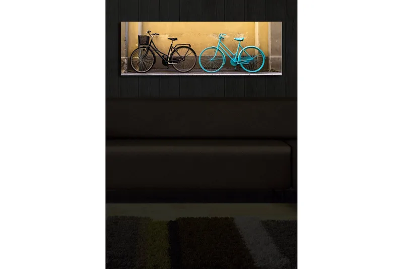 Lærredstryk med LED-belysning 30x90 cm - Cykler i kontrastfarver mod en gul væg - Sort / Turkis / Gul - Boligtilbehør - Billeder & kunst - Billeder på lærred