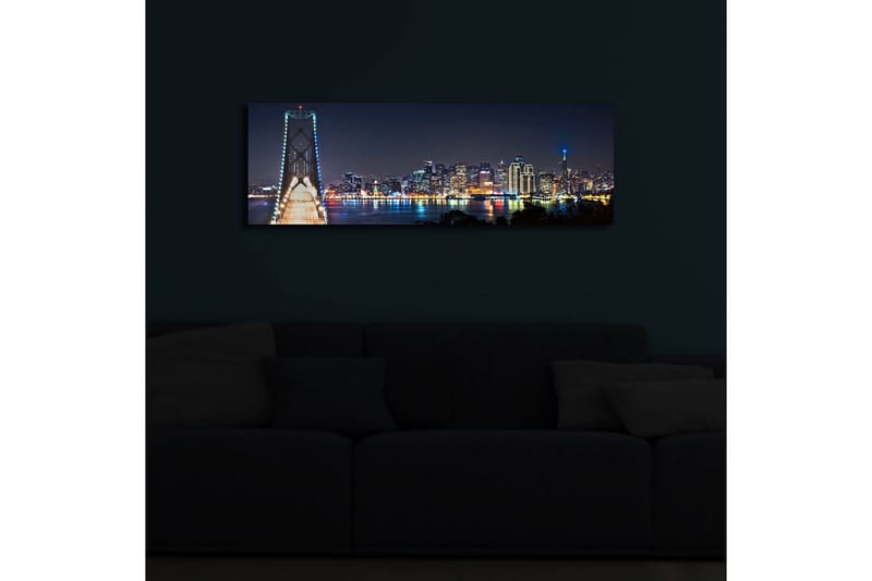 Lærredstryk med LED-belysning 30x90 cm - Natlandskab med en bro og silhuetter af skyskrabere - Mørkeblå / Lysegrøn / Hvid - Boligtilbehør - Billeder & kunst - Billeder på lærred