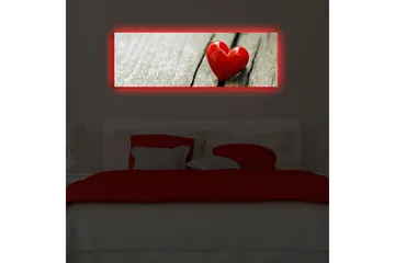 Lærredstryk med LED-belysning 30x90 cm - Rød hjerteformet dekoration på en træoverflade - Rød / Brun - Boligtilbehør - Billeder & kunst - Billeder på lærred