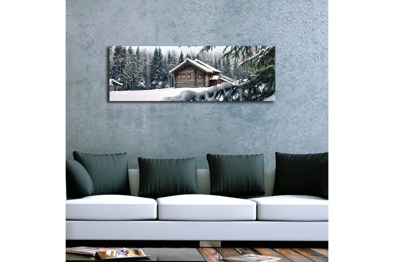 Lærredstryk med LED-belysning 30x90 cm - Vinterlandskab med et sommerhus omgivet af sne og grantræer - Hvid / Grøn / Brun - Boligtilbehør - Billeder & kunst - Billeder på lærred