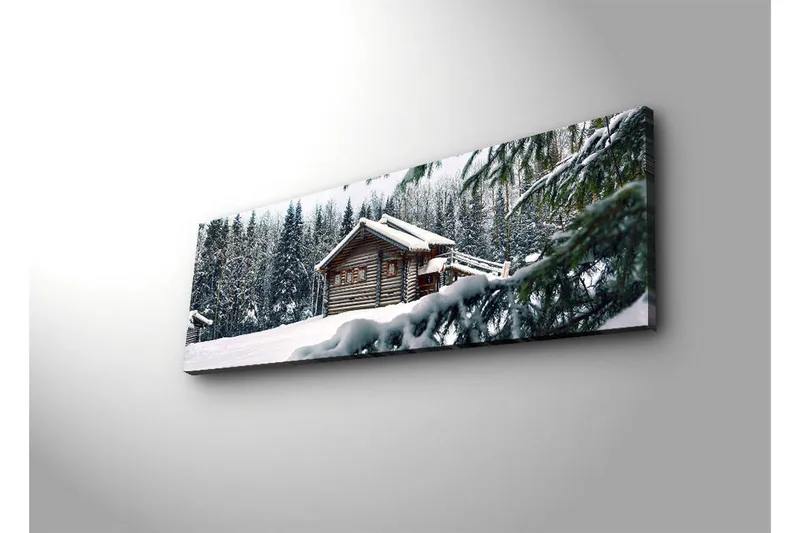 Lærredstryk med LED-belysning 30x90 cm - Vinterlandskab med et sommerhus omgivet af sne og grantræer - Hvid / Grøn / Brun - Boligtilbehør - Billeder & kunst - Billeder på lærred