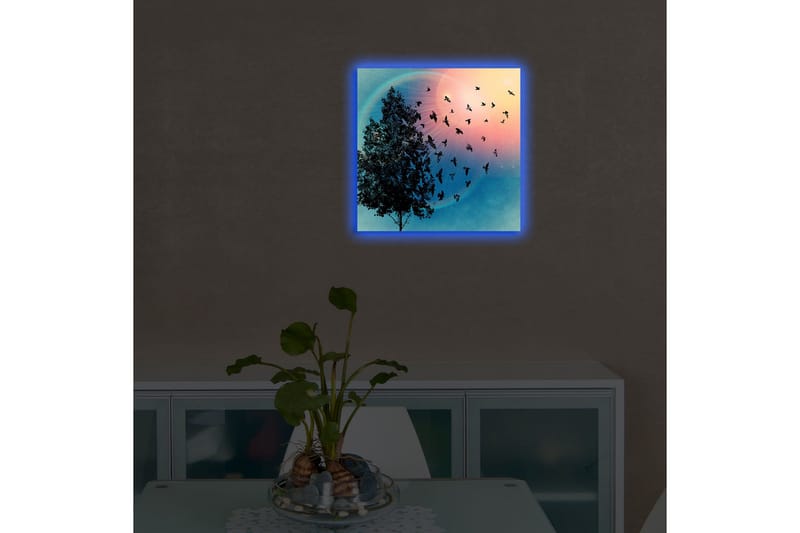 Lærredstryk med LED-belysning 40x40 cm - Silhuet af et træ med svævende fugle mod en farverig baggrund - Blå / Lyserød / Grøn - Boligtilbehør - Billeder & kunst - Billeder på lærred