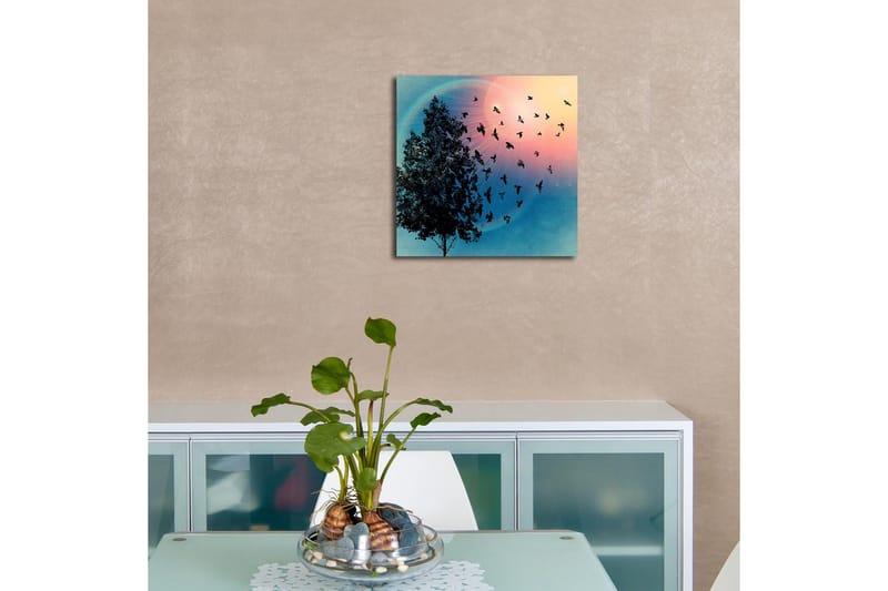 Lærredstryk med LED-belysning 40x40 cm - Silhuet af et træ med svævende fugle mod en farverig baggrund - Blå / Lyserød / Grøn - Boligtilbehør - Billeder & kunst - Billeder på lærred
