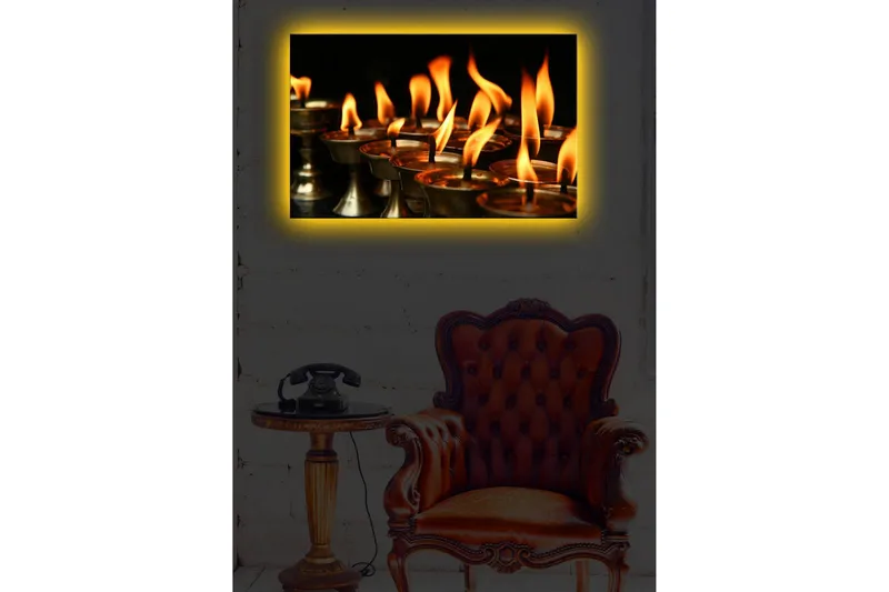 Lærredstryk med LED-belysning 45x70 cm - Flammer fra olielamper, der spreder varme og lys - Orange / Guld / Sort - Boligtilbehør - Billeder & kunst - Billeder på lærred