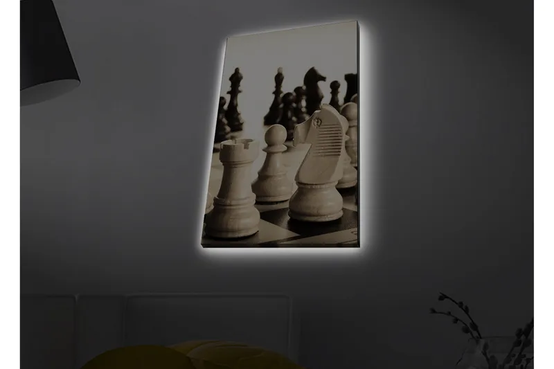 Lærredstryk med LED-belysning - Strategisk skakopstilling med træbrikker - Beige / Sort / Brun - Boligtilbehør - Billeder & kunst - Billeder på lærred