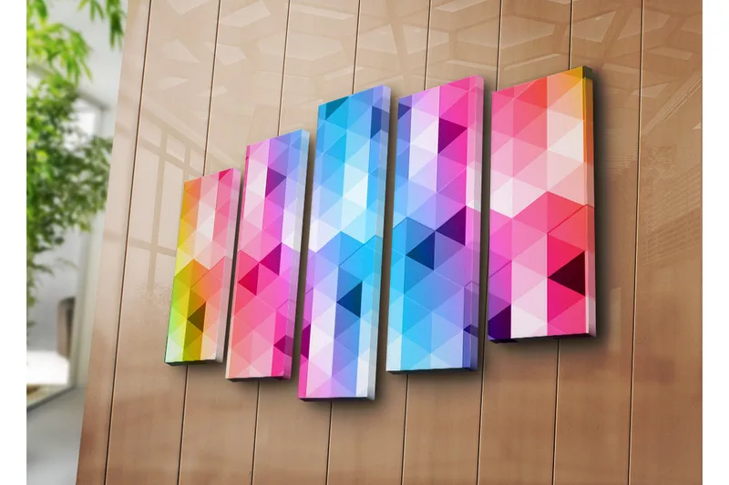 Stort lærredstryk i 5 dele 105x70 cm - Abstrakt komposition med trekantede mønstre i stærke farver - Lyserød / Blå / Lilla - Boligtilbehør - Billeder & kunst - Billeder på lærred