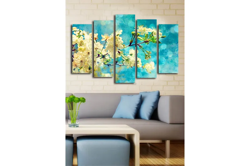 Stort lærredstryk i 5 dele 105x70 cm - Blomstrende kirsebærgrene mod en blå baggrund - Hvid / Blå / Grøn - Boligtilbehør - Billeder & kunst - Billeder på lærred