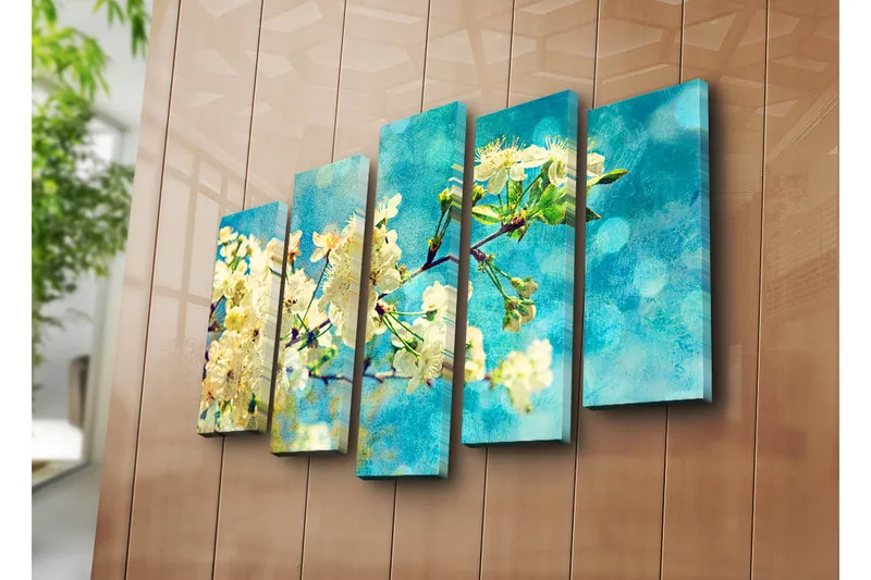 Stort lærredstryk i 5 dele 105x70 cm - Blomstrende kirsebærgrene mod en blå baggrund - Hvid / Blå / Grøn - Boligtilbehør - Billeder & kunst - Billeder på lærred