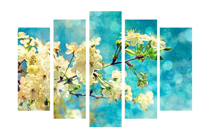 Stort lærredstryk i 5 dele 105x70 cm - Blomstrende kirsebærgrene mod en blå baggrund - Hvid / Blå / Grøn - Boligtilbehør - Billeder & kunst - Billeder på lærred