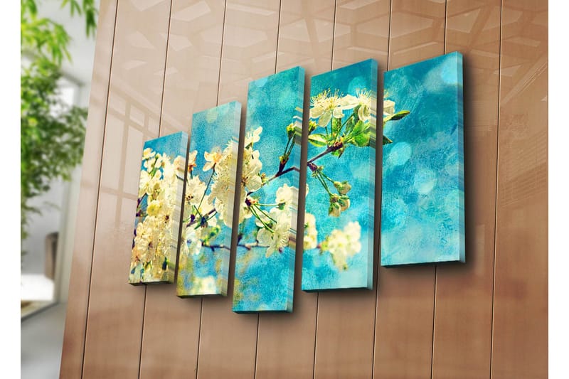 Stort lærredstryk i 5 dele 105x70 cm - Blomstrende kirsebærgrene mod en blå baggrund - Hvid / Blå / Grøn - Boligtilbehør - Billeder & kunst - Billeder på lærred