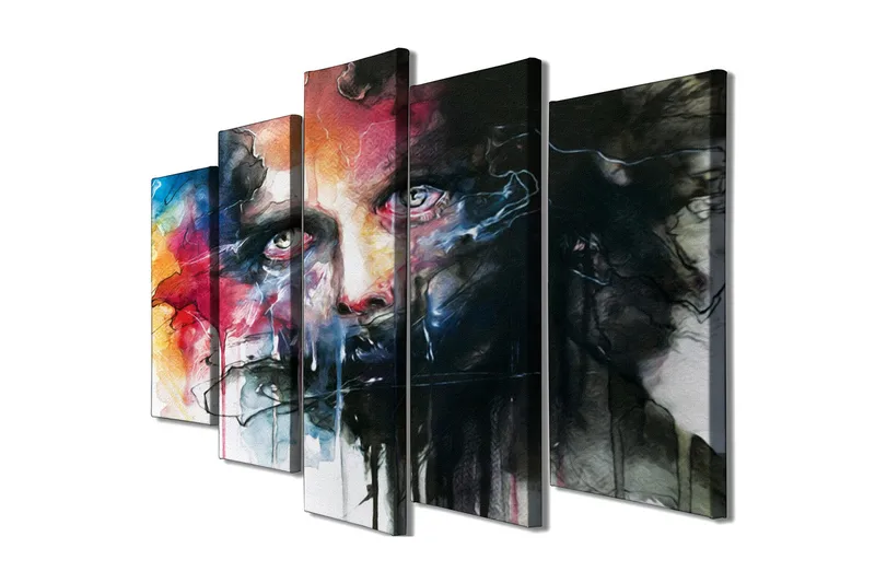 Stort lærredstryk i 5 dele 105x70 cm - Intens portræt med dramatiske farver og udtryksfulde træk - Sort / Rød / Blå - Boligtilbehør - Billeder & kunst - Billeder på lærred