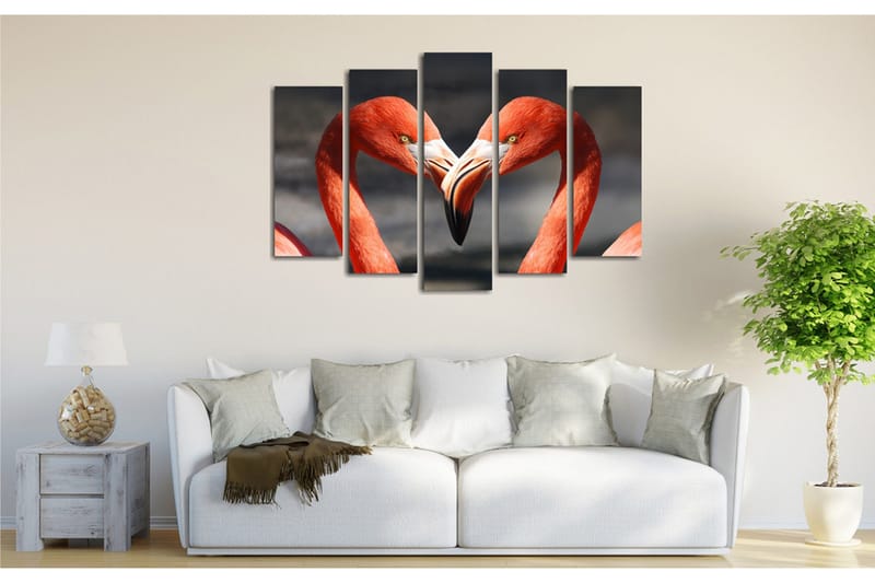 Stort lærredstryk i 5 dele 105x70 cm - To flamingoer danner et hjerte med deres næb - Rød / Sort - Boligtilbehør - Billeder & kunst - Billeder på lærred