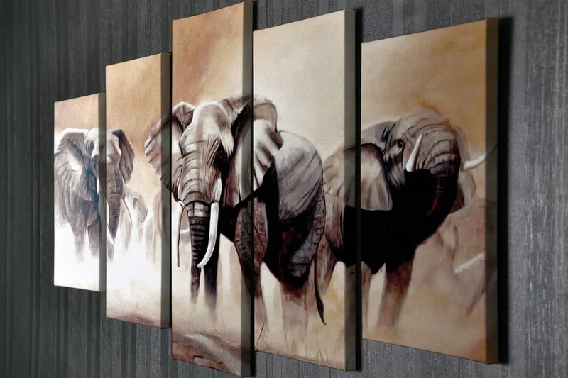 Stort lærredstryk i 5 dele 105x70 cm - Tre majestætiske elefanter i et tåget savannemiljø - Grå / Beige / Brun - Boligtilbehør - Billeder & kunst - Billeder på lærred