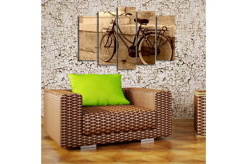 Stort lærredstryk i 5 dele 105x70 cm - Vintage cykel lænet op ad en væg - Sort / Beige / Brun - Boligtilbehør - Billeder & kunst - Billeder på lærred
