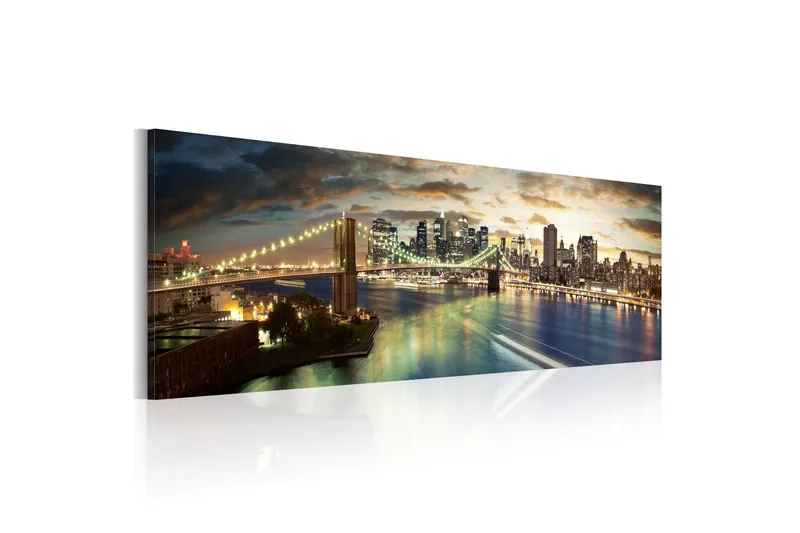 Tavla The East River At Night 135x45 cm, undefined