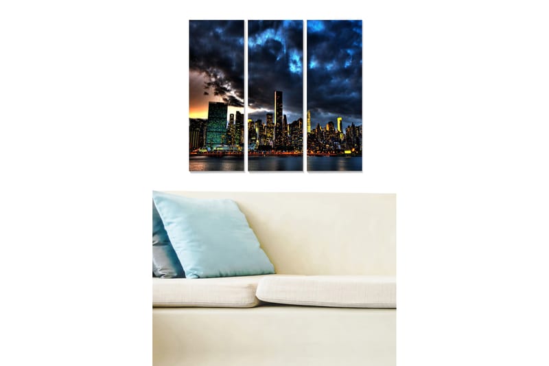 Trælærredstryk 3-delt 50x70 cm - Byens skyline i skumringen med dramatiske skyer, Mørkeblå / Grøn / Orange