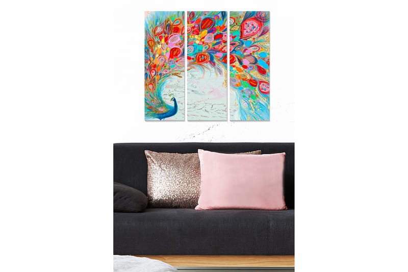 Trælærredstryk 3-delt 50x70 cm - Farverig fjerdragt af en påfugl, der spreder sig i en dynamisk komposition, Blå / Rød / Lyserød