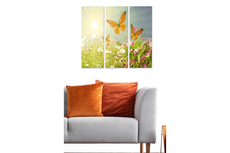 Trælærredstryk 3-delt 50x70 cm - Farverige sommerfugle svæver over en blomstrende eng - Orange / Pink / Hvid - Boligtilbehør - Billeder & kunst - Billeder på lærred