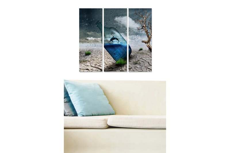 Trælærredstryk 3-delt 50x70 cm - Flaske med en delfin i et surrealistisk ørkenlandskab, Blå / Grå / Brun